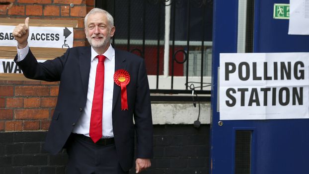 Jeremy Corbyn vor dem Wahllokal am 9.6.2017
